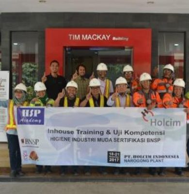 Training HIMU PT Holcim Tbk 15
